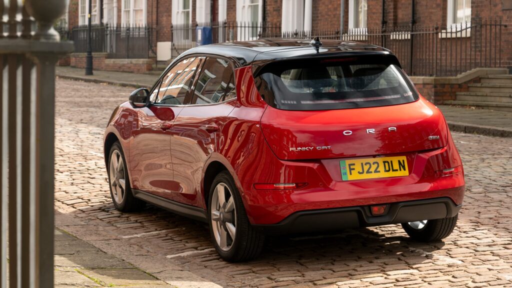 Ora Good Cat Mars Red With Black Roof