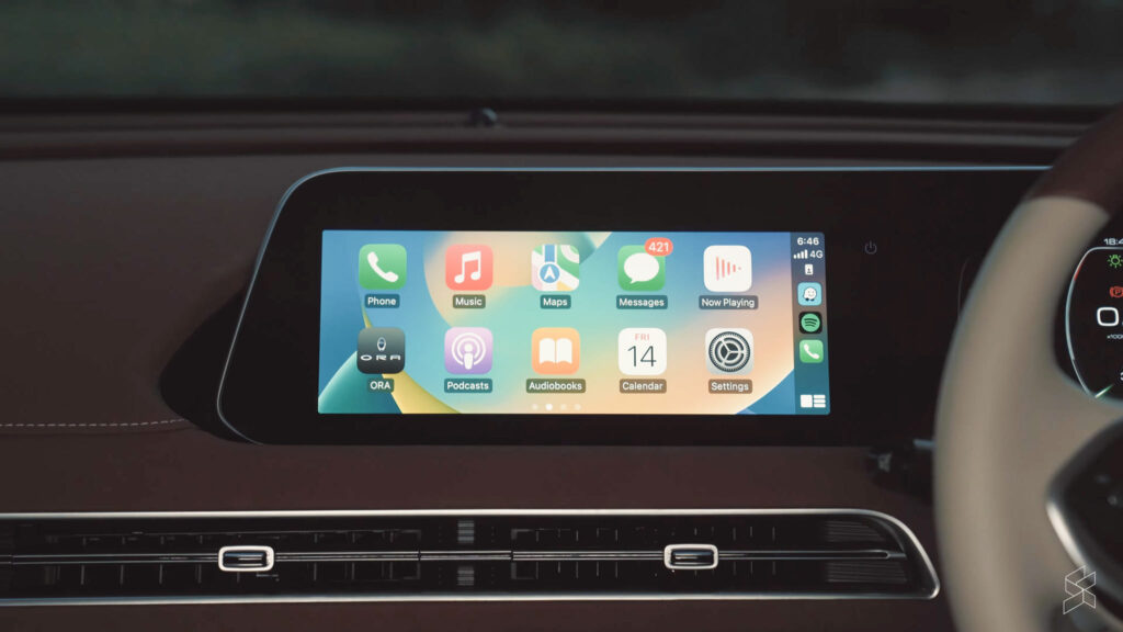 center console ora good cat