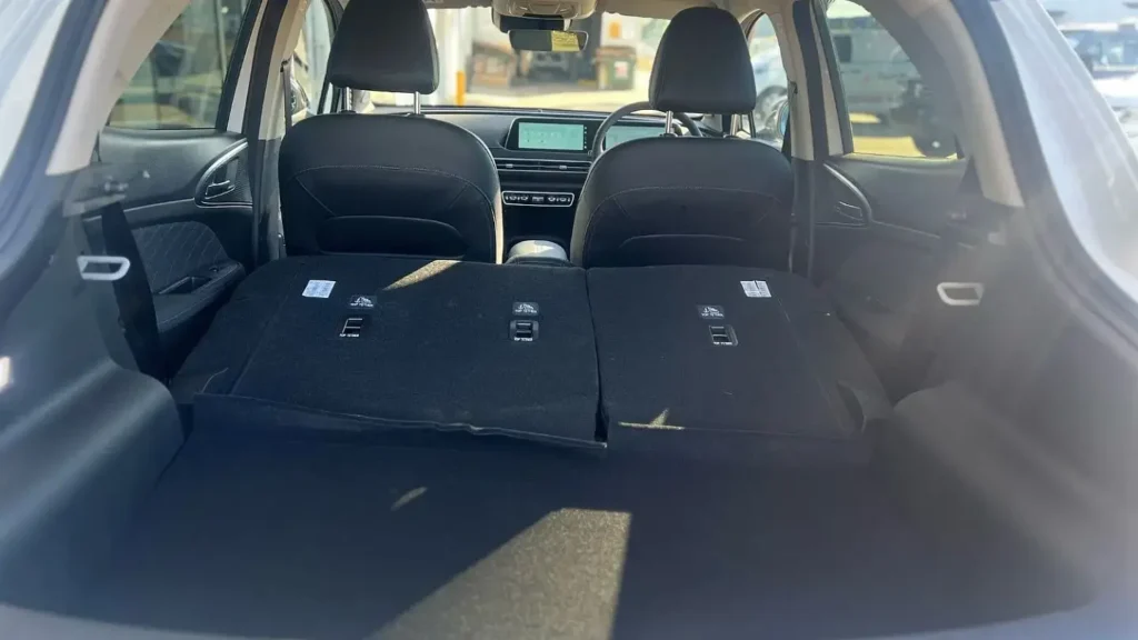 ora good cat hamilton white 4