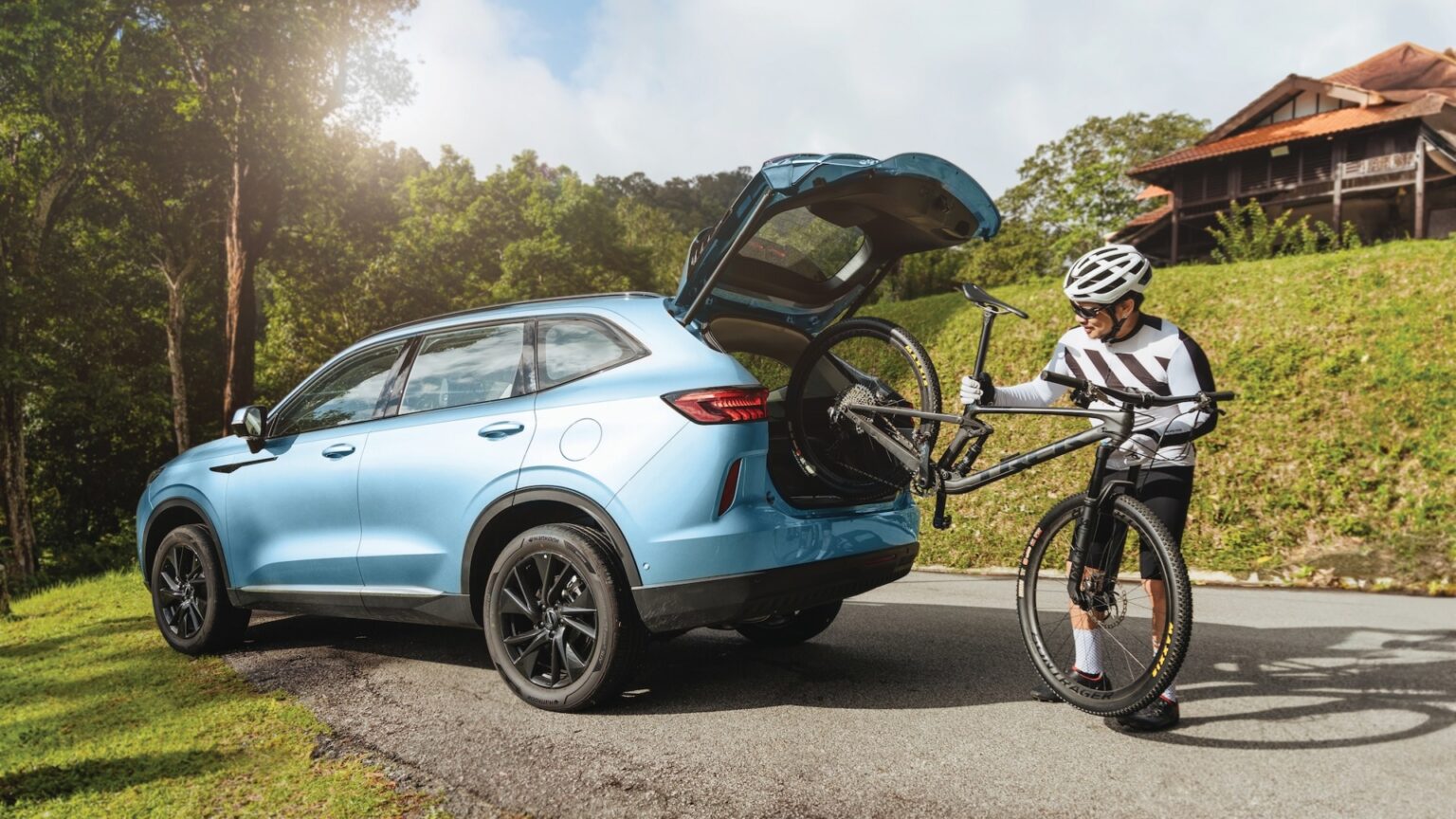 Haval H6 HEV for play