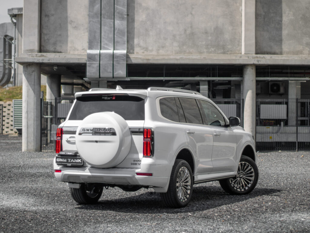2024-White-GWM-Tank-500-20T-9HAT-4X4-Ultra-Luxury-back