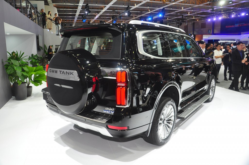 Sun Black Tank 500 4