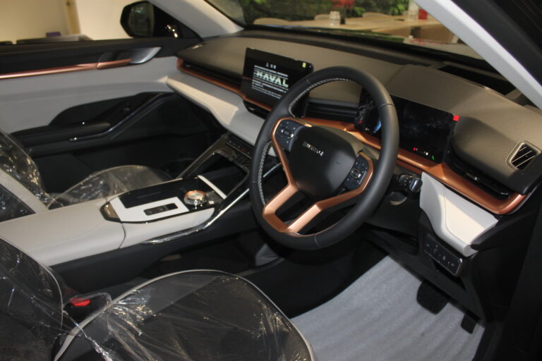 How to play video in Haval H6 HEV