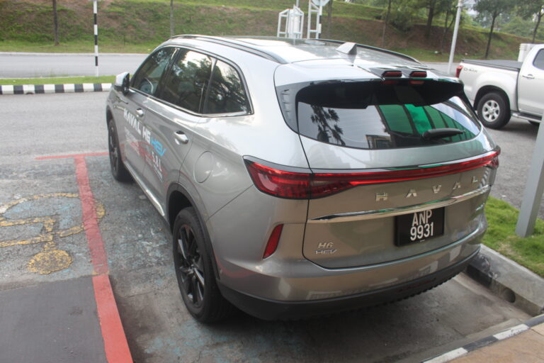 Haval H6 back - Vince Foo